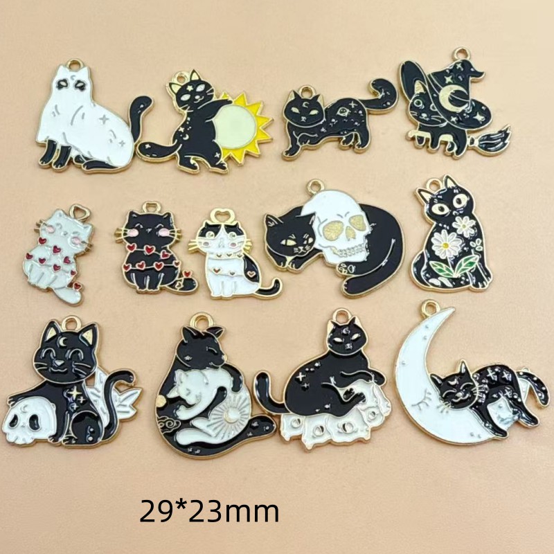 Charm Bracelet Beads - 10 قطع من الحلي الأصلية المصنوعة