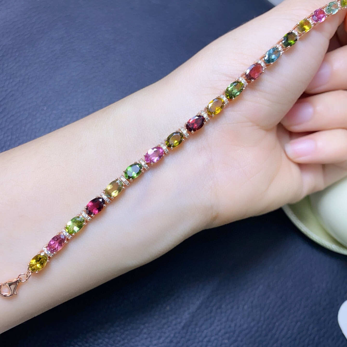 سوار من الفضة عيار 925 مع حجر  - مراجعة Gemstone Bracelet Healing وسعره